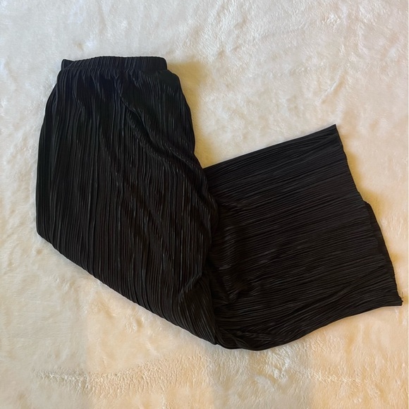 Pleated Wide Leg Culottes Black Cropped Pants Elastic Waist Casual - Picture 1 of 10
